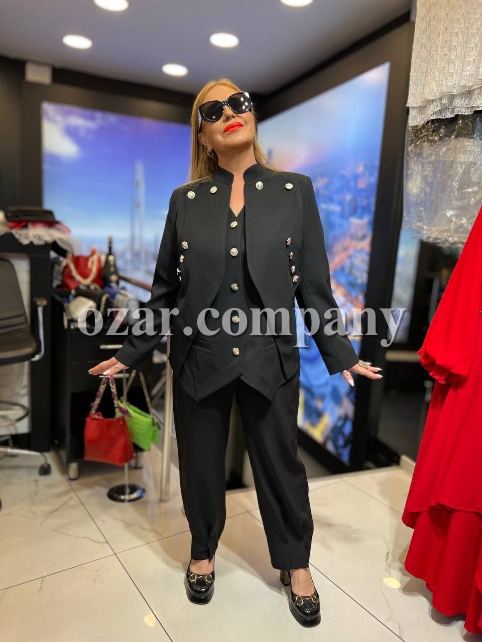 Женский Костюм Iness (Большие размеры) Женский Костюм Iness (Большие размеры)