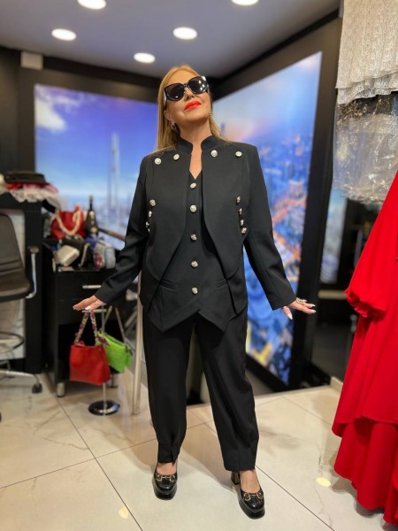 Женский Костюм Iness (Большие размеры) Женский Костюм Iness (Большие размеры)