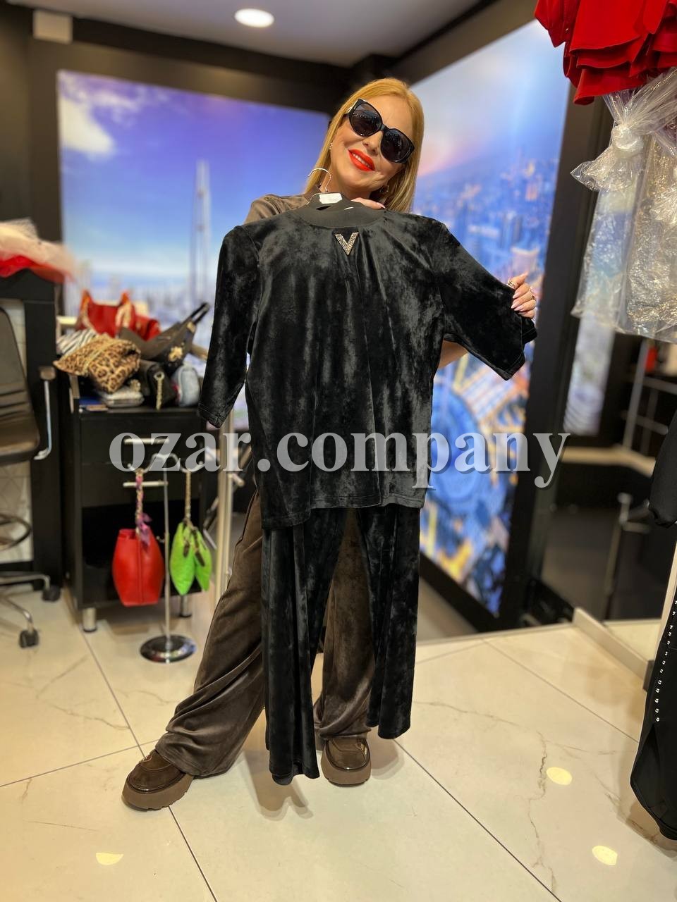 Женский Костюм Iness (Большие размеры) Женский Костюм Iness (Большие размеры)