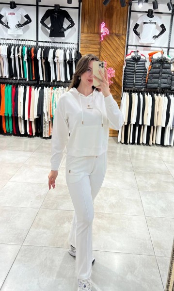 Женский Koстюм Burberry Женский Koстюм Burberry