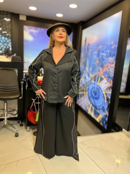 Женский Костюм Iness (Большие размеры) Женский Костюм Iness (Большие размеры)