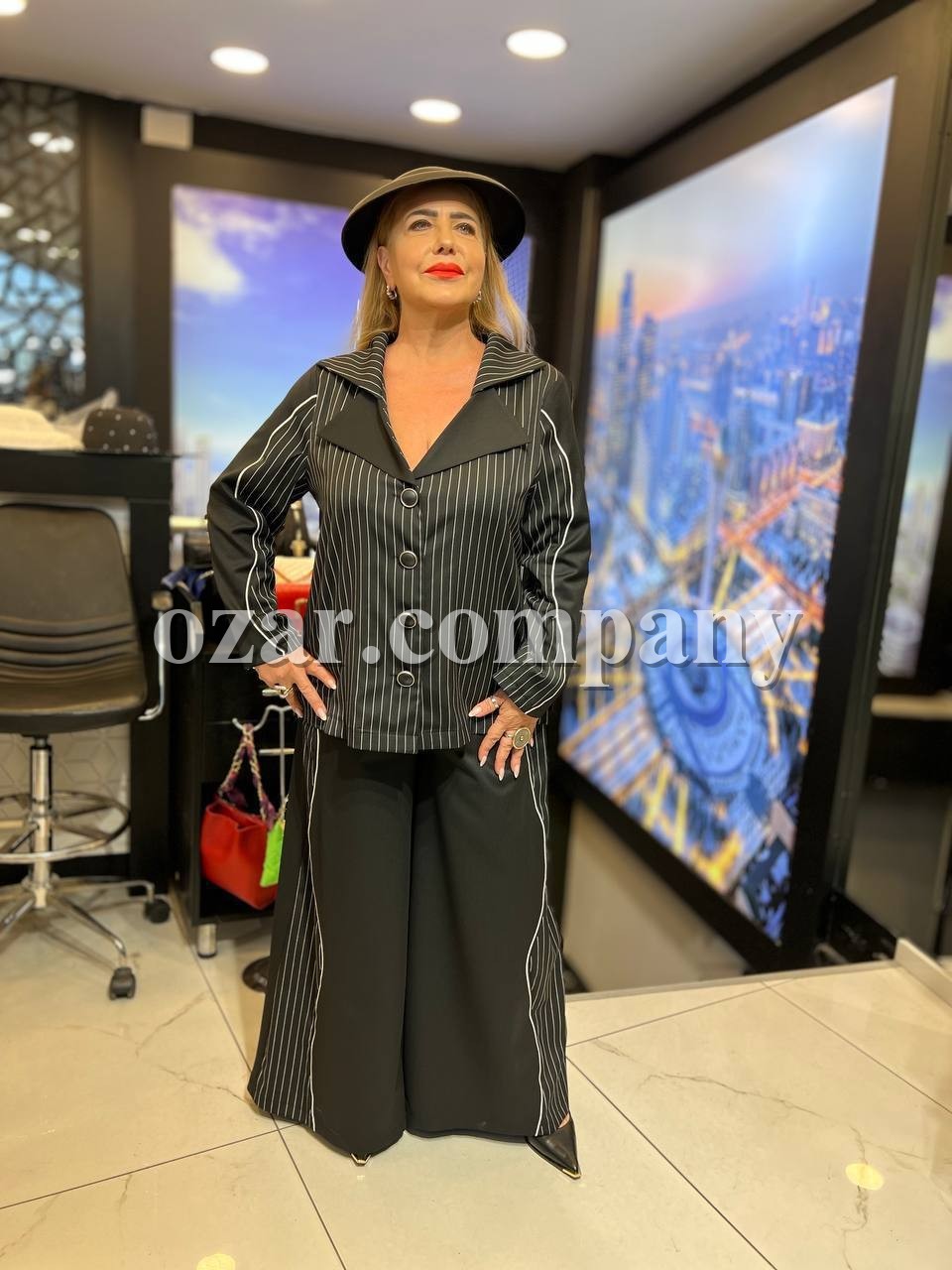 Женский Костюм Iness (Большие размеры)