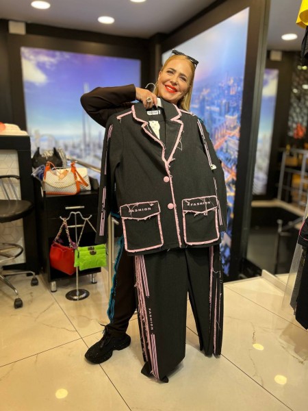 Женский Костюм Iness (Большие размеры) Женский Костюм Iness (Большие размеры)