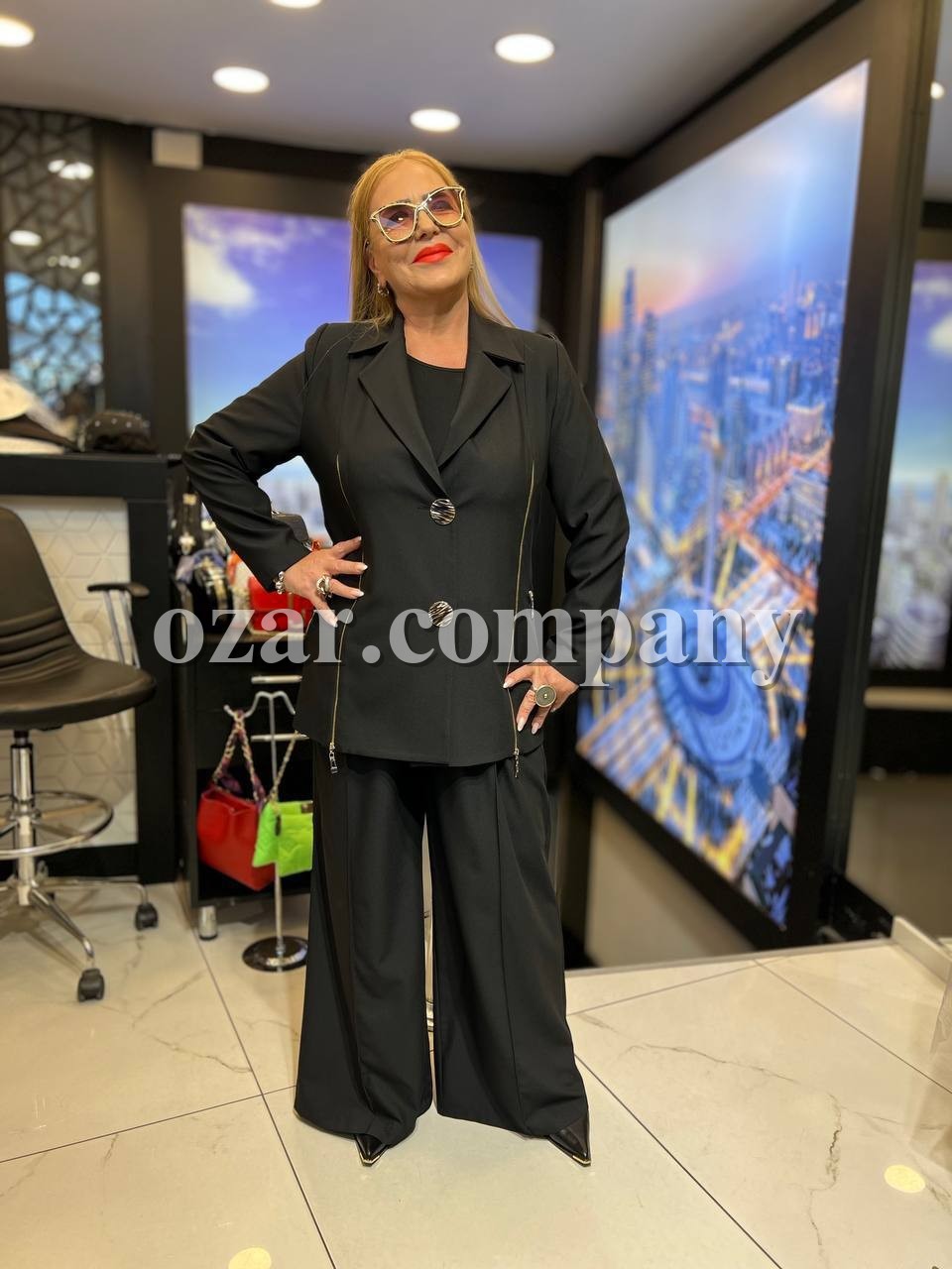 Женский Костюм Iness (Большие размеры)