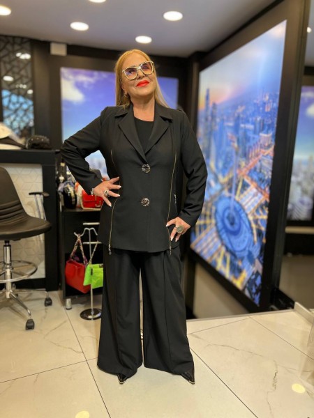 Женский Костюм Iness (Большие размеры) Женский Костюм Iness (Большие размеры)