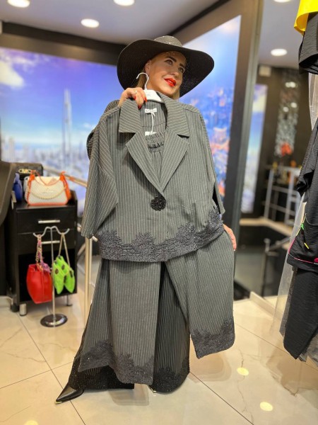 Женский Костюм Iness (Большие размеры) Женский Костюм Iness (Большие размеры)