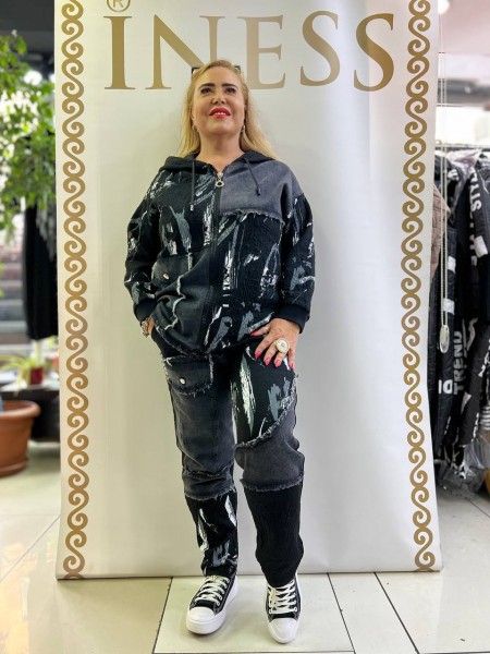 Женский Джинсовый Костюм Iness (Большие размеры) Женский Джинсовый Костюм Iness (Большие размеры)