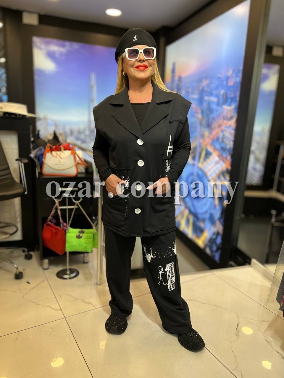 Женский Костюм Iness (Большие размеры)