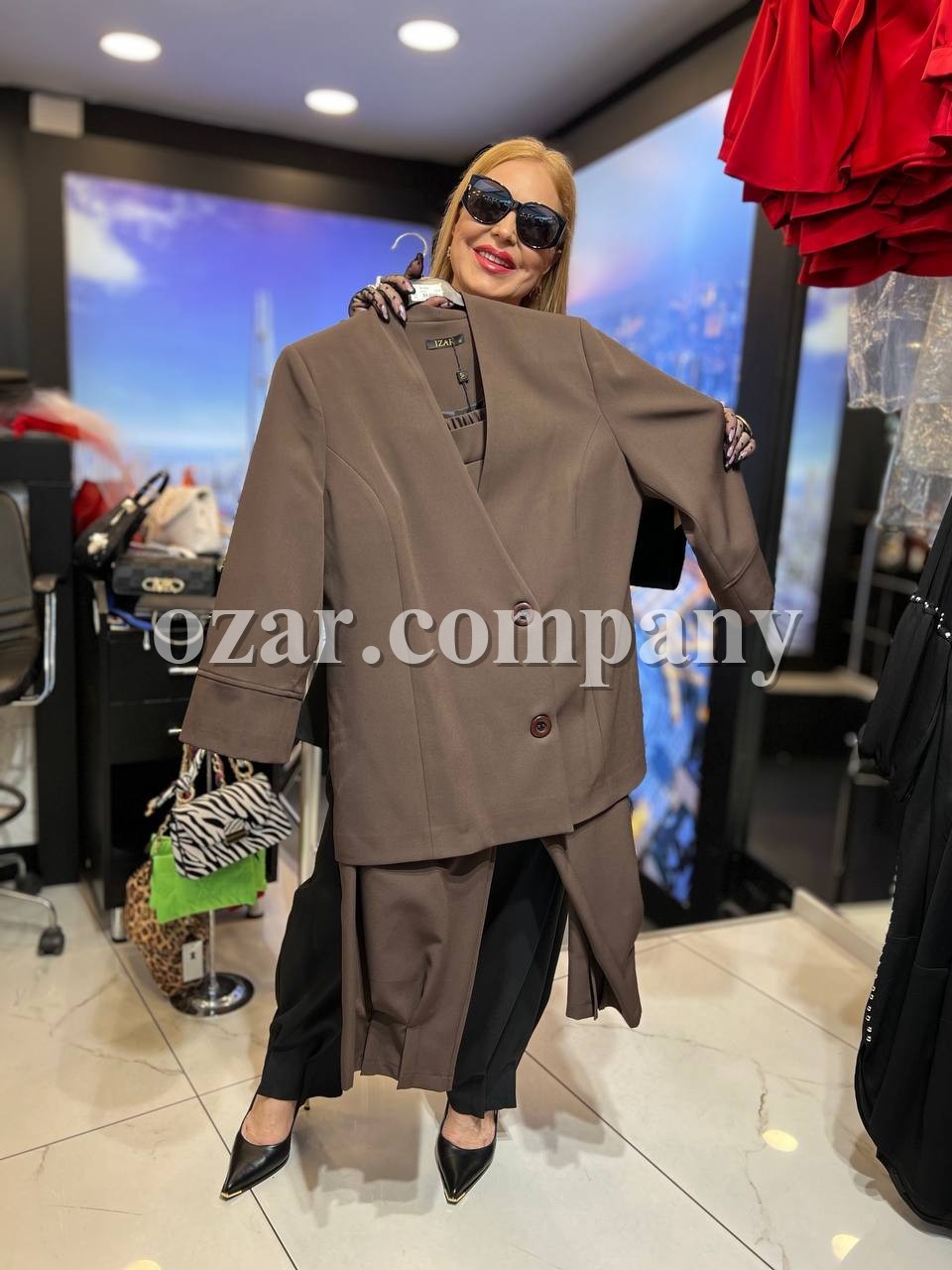 Женский Костюм Iness (Большие размеры)