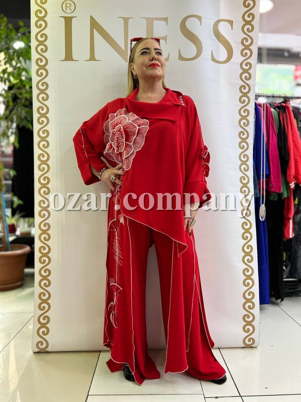 Женский Костюм Iness (Большие размеры)