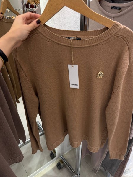 Женский Свитер Trikotto