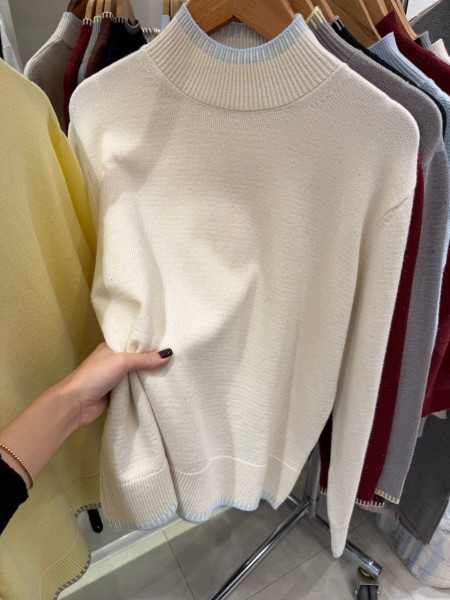 Женская Кофточка Trikotto