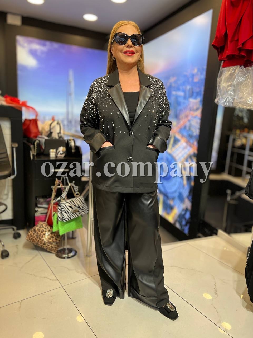 Женский Костюм Iness (Большие размеры)