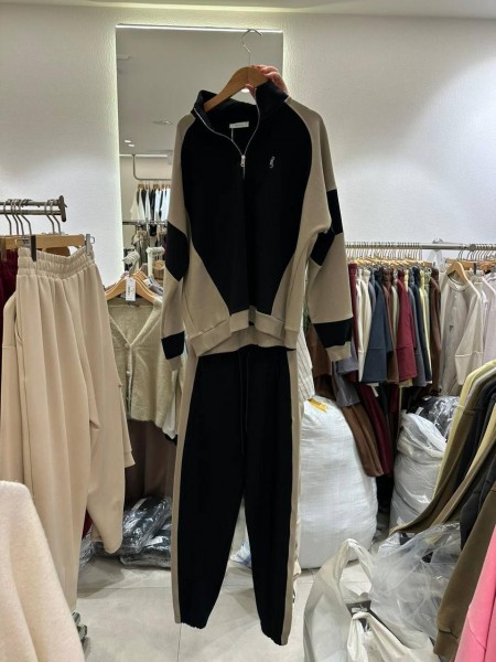 Женский Костюм Trikotto