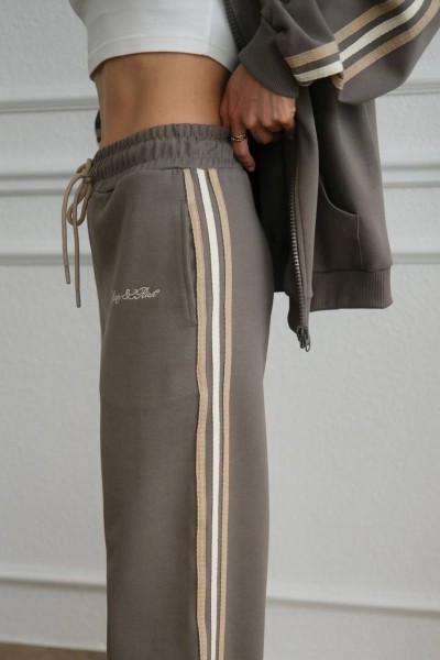 Женский Костюм Тройка Trikotto