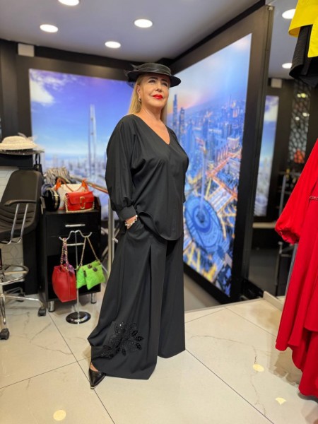 Женский Костюм Iness (Большие размеры)