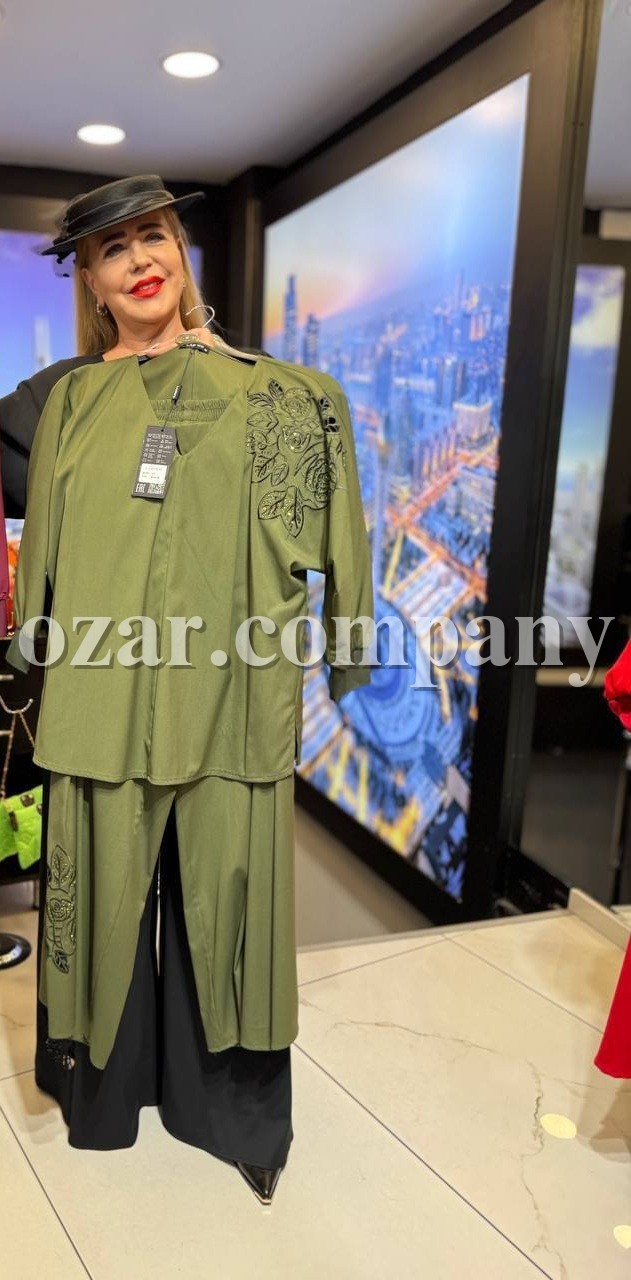 Женский Костюм Iness (Большие размеры)