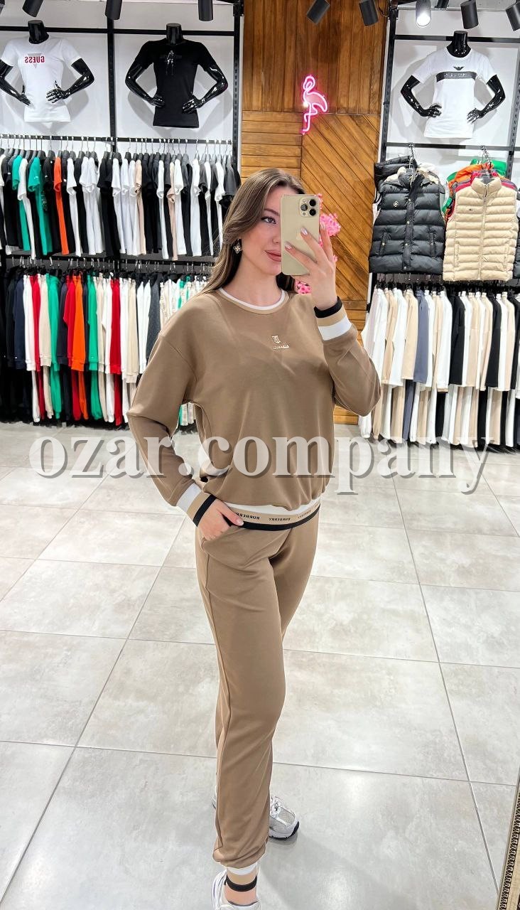 Женский Koстюм Burberry