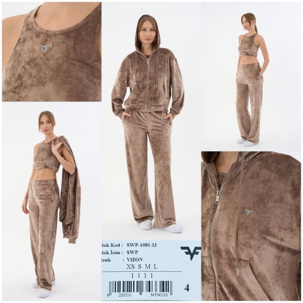 Женский Костюм Prada