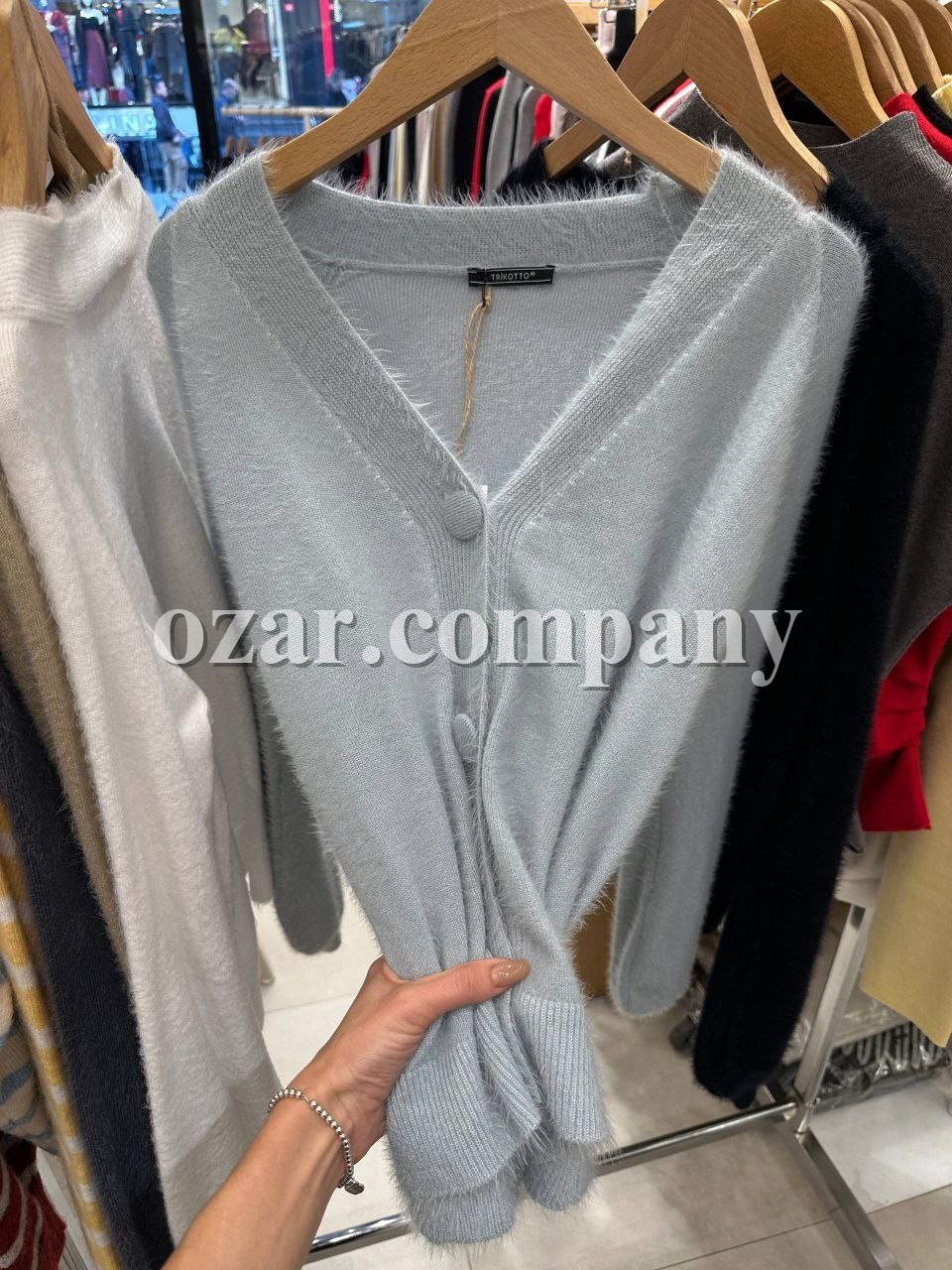 Женский Кардиган Trikotto
