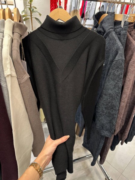 Женский Свитер Trikotto