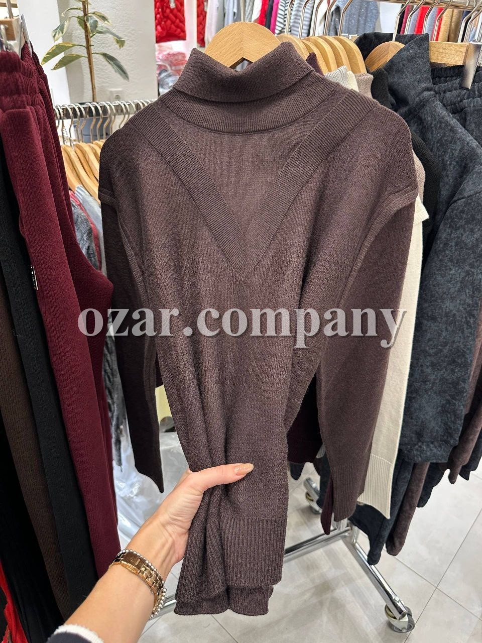 Женский Свитер Trikotto