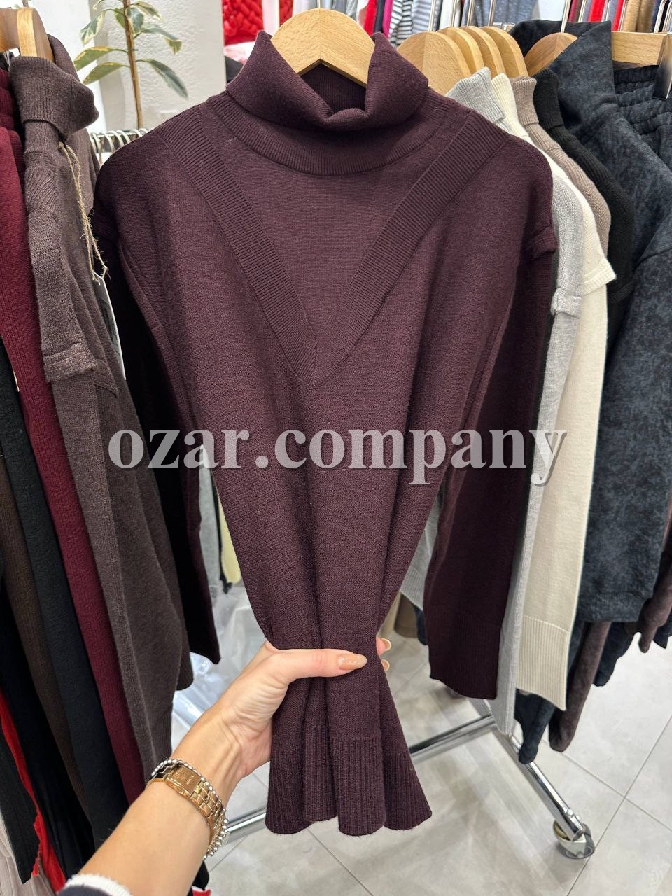 Женский Свитер Trikotto