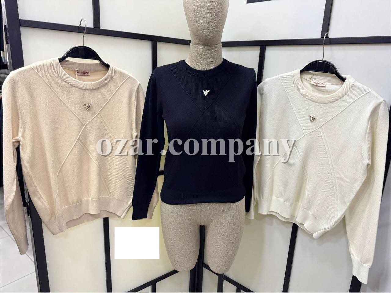 Женская Кофточка Valentino