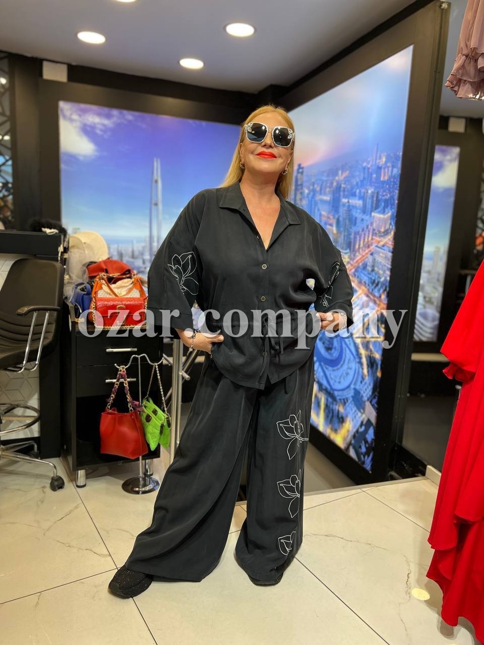 Женский Костюм Iness (Большие размеры)