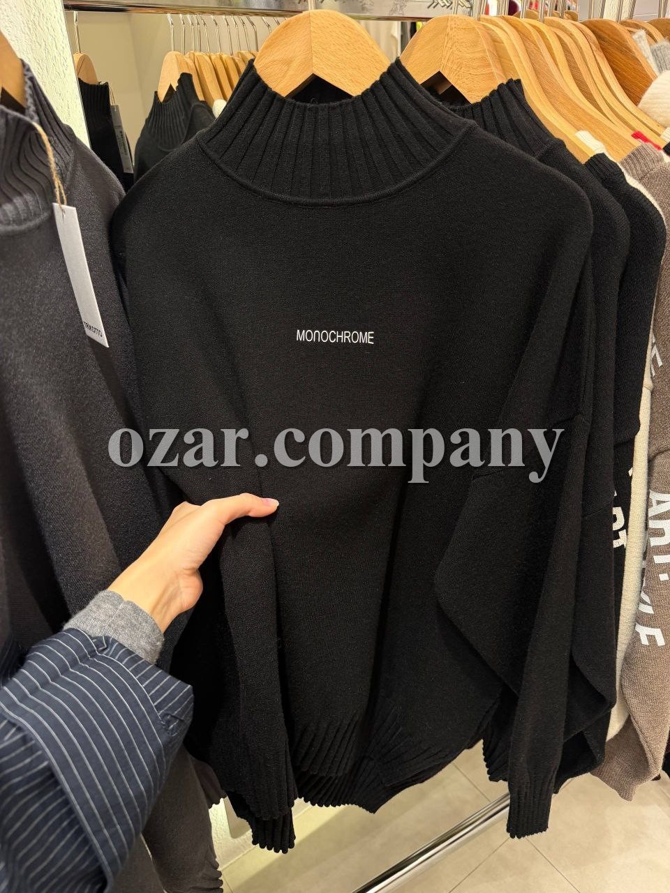 Женский Свитер Trikotto