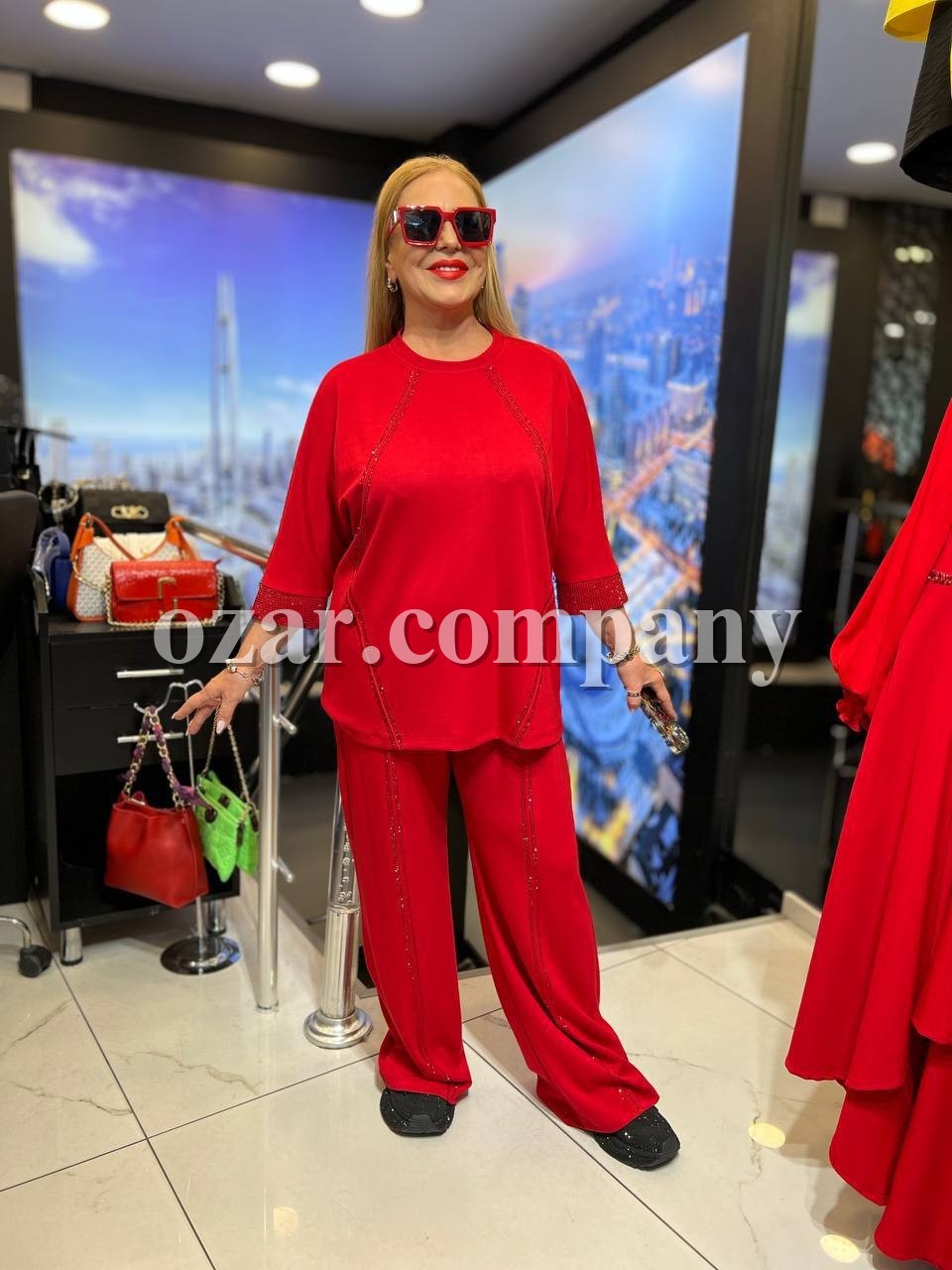 Женский Костюм Iness (Большие размеры)