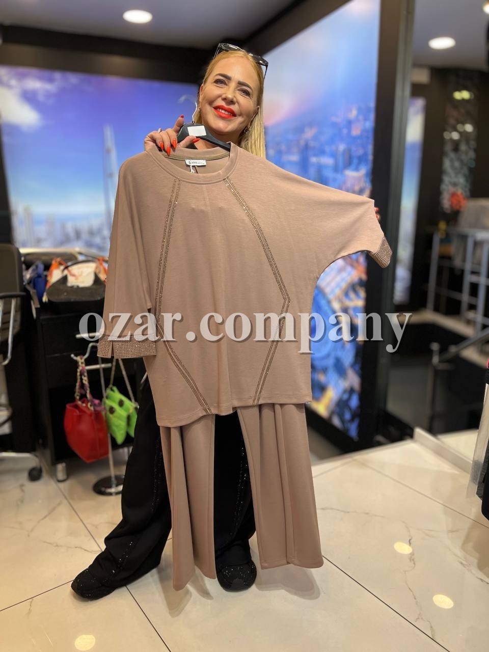 Женский Костюм Iness (Большие размеры)