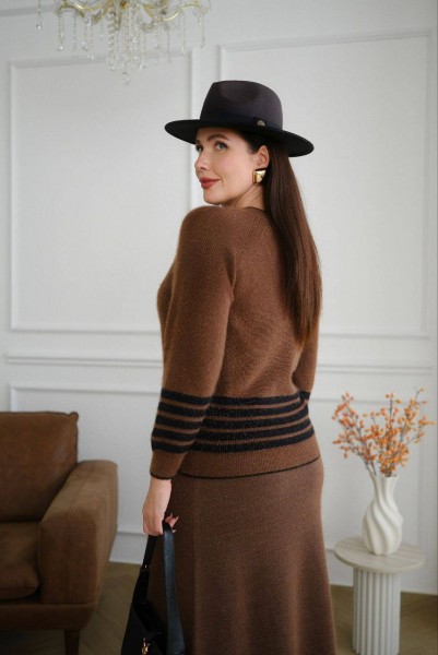 Женский Свитер Trikotto