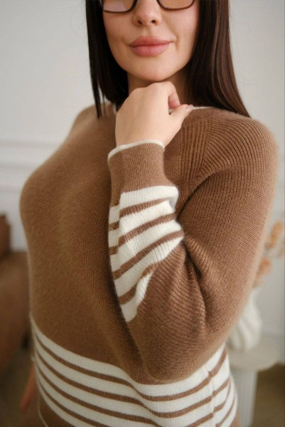 Женский Свитер Trikotto