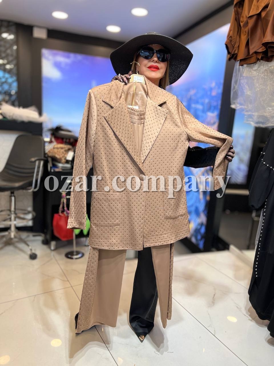 Женский Костюм Iness (Большие размеры)