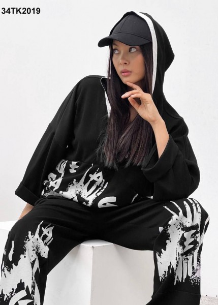 Женский Костюм We Are