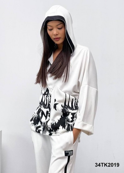 Женский Костюм We Are