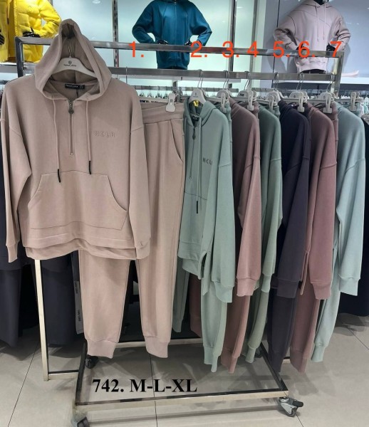 Женский Костюм New Color