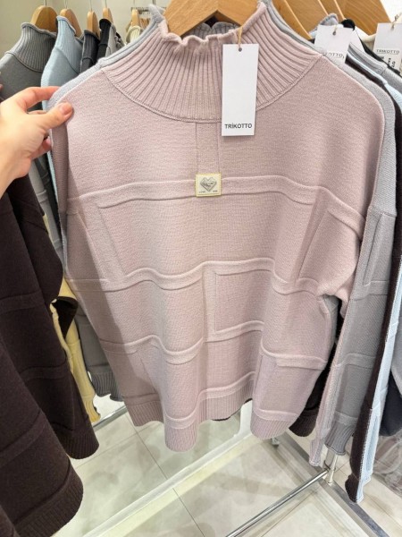 Женский Свитер Trikotto