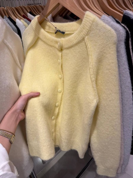 Женский Кардиган Trikotto