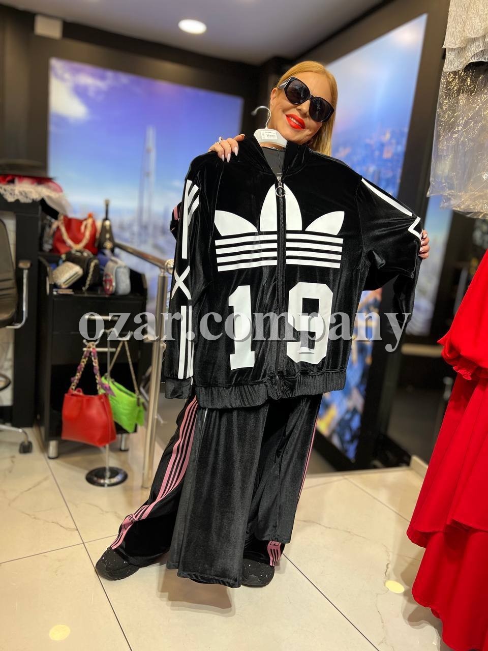 Женский Костюм Iness (Большие размеры)