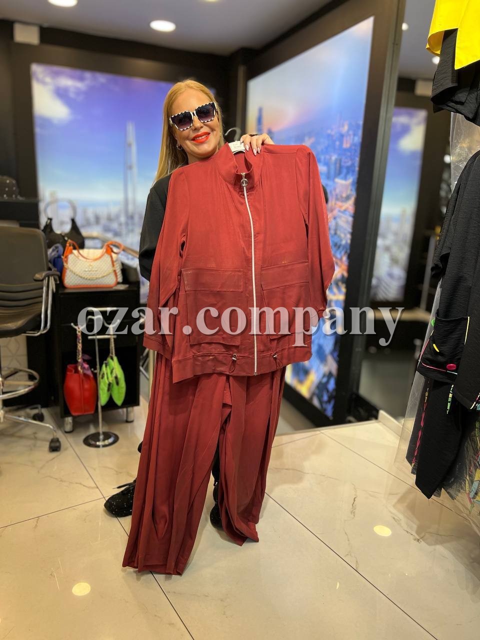 Женский Костюм Iness (Большие размеры)