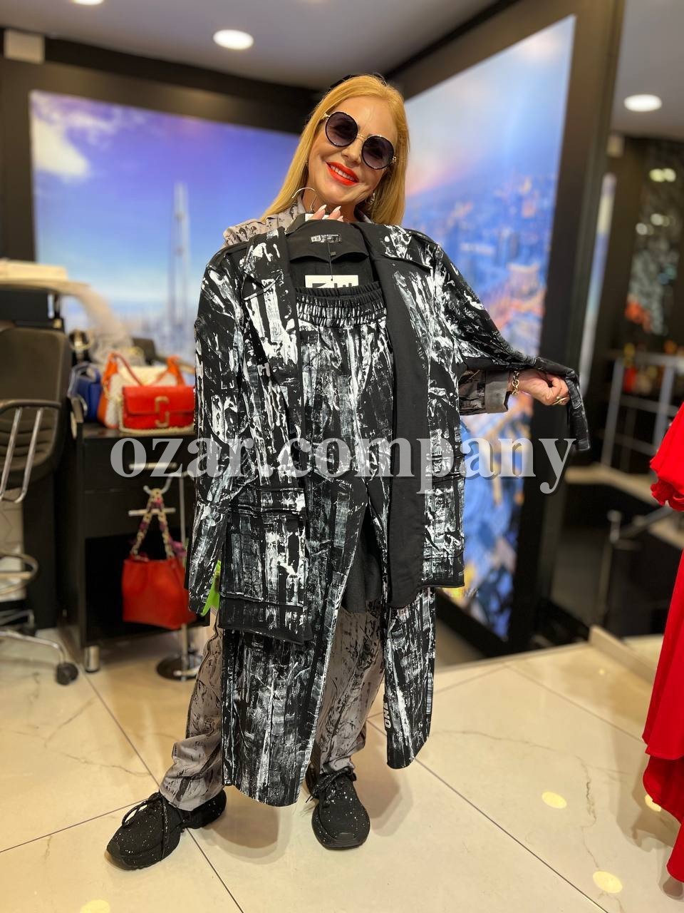 Женский Костюм Iness (Большие размеры)