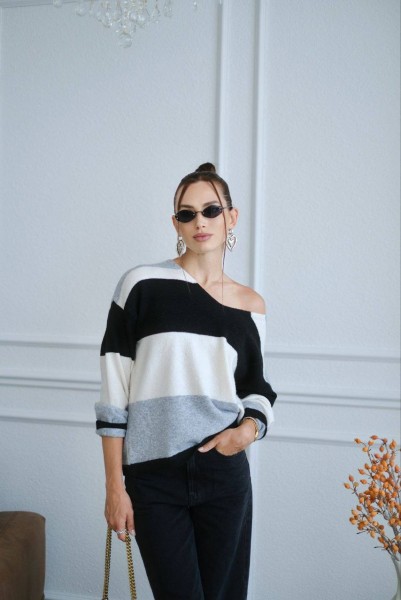 Женский Свитер Trikotto