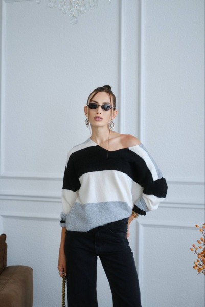 Женский Свитер Trikotto