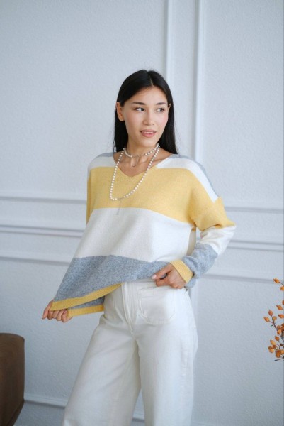 Женский Свитер Trikotto