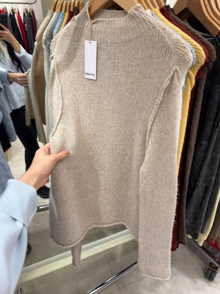 Женский Свитер Trikotto