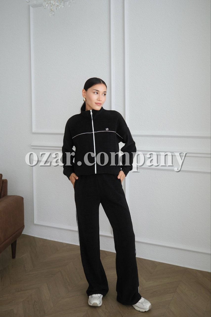 Женский Велюровый Костюм Trikotto