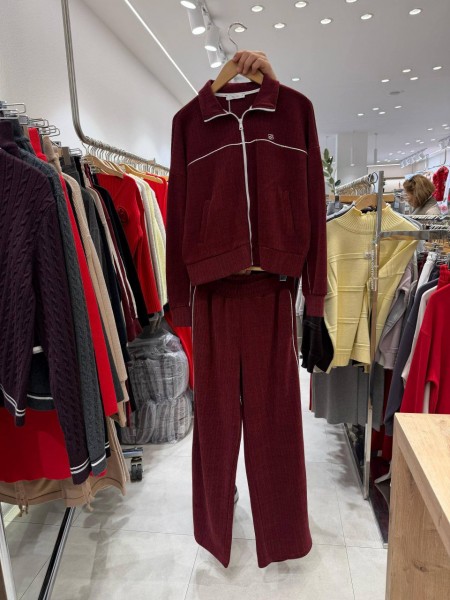 Женский Велюровый Костюм Trikotto