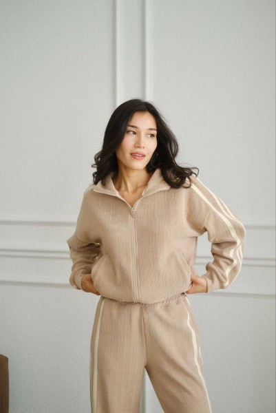 Женский Велюровый Костюм Trikotto